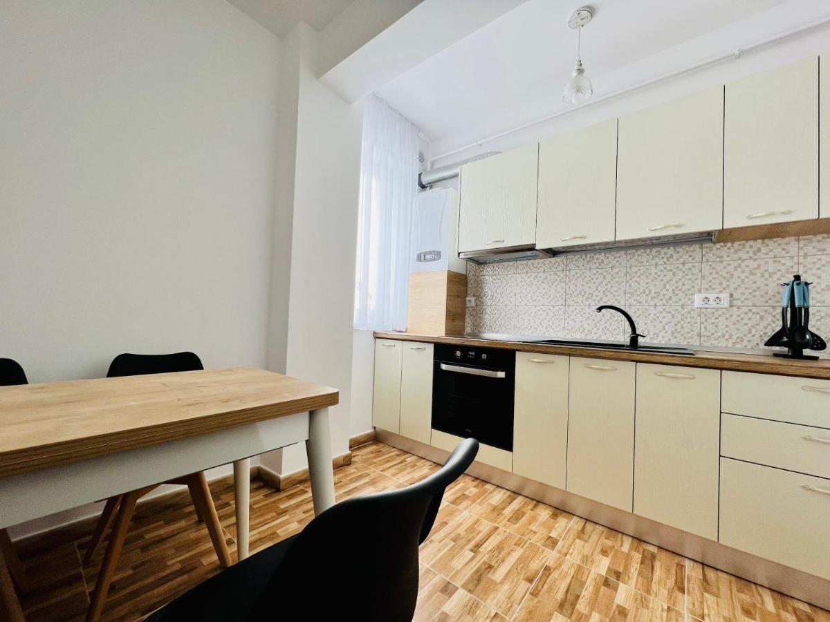 Appartement Altheda Living Brownie 29E-2 à Suceava Extérieur photo